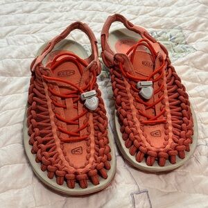 Keen Red Sandals Woven Design Breathable